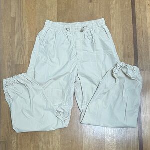 Women’s parachute Pants from Uniqlo in Japan